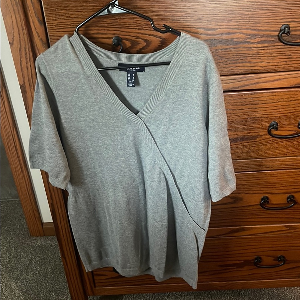 Lands End Outfitters Gray V-Neck Sweater